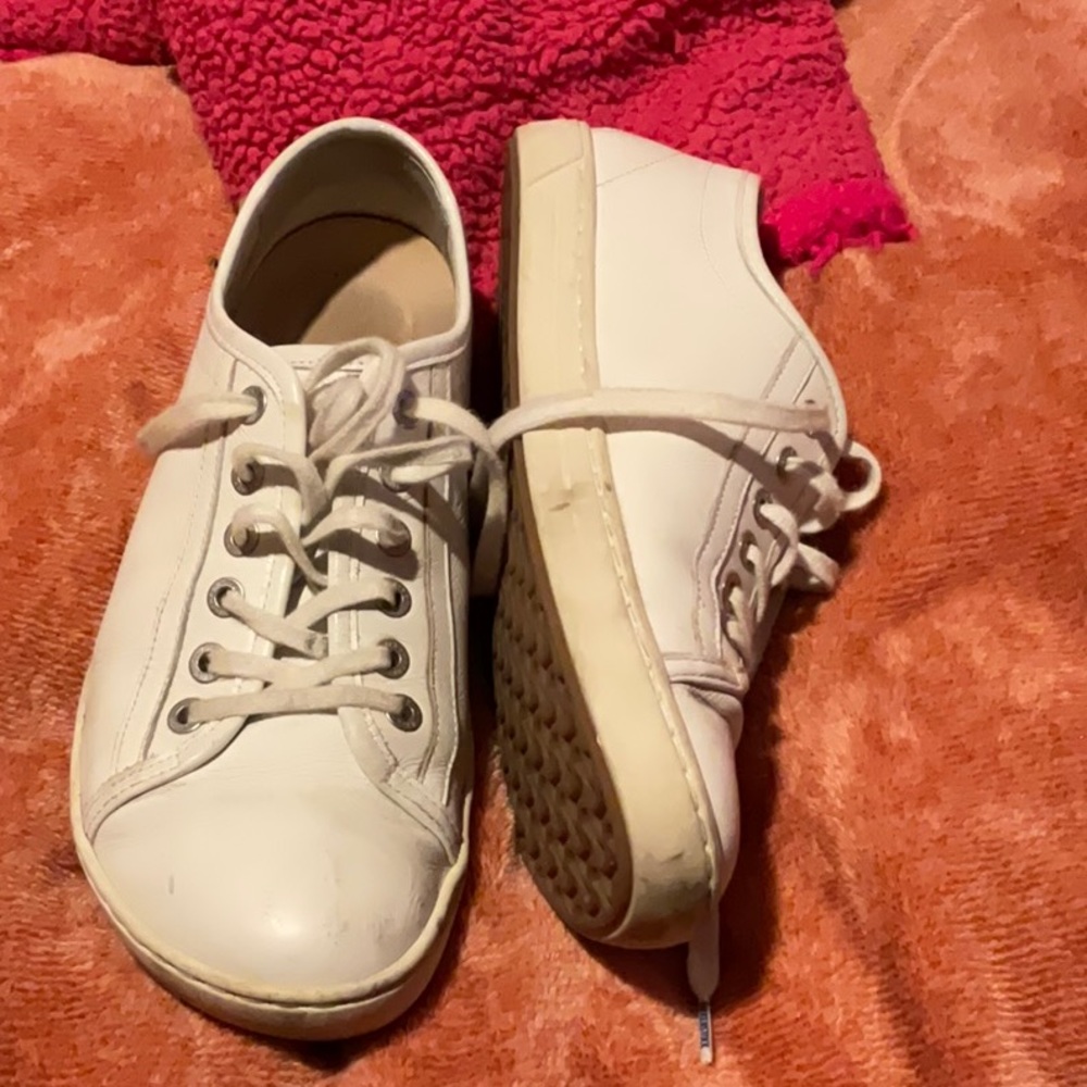 Birkenstock Tennis Shoes White Leather Size 39 Gem